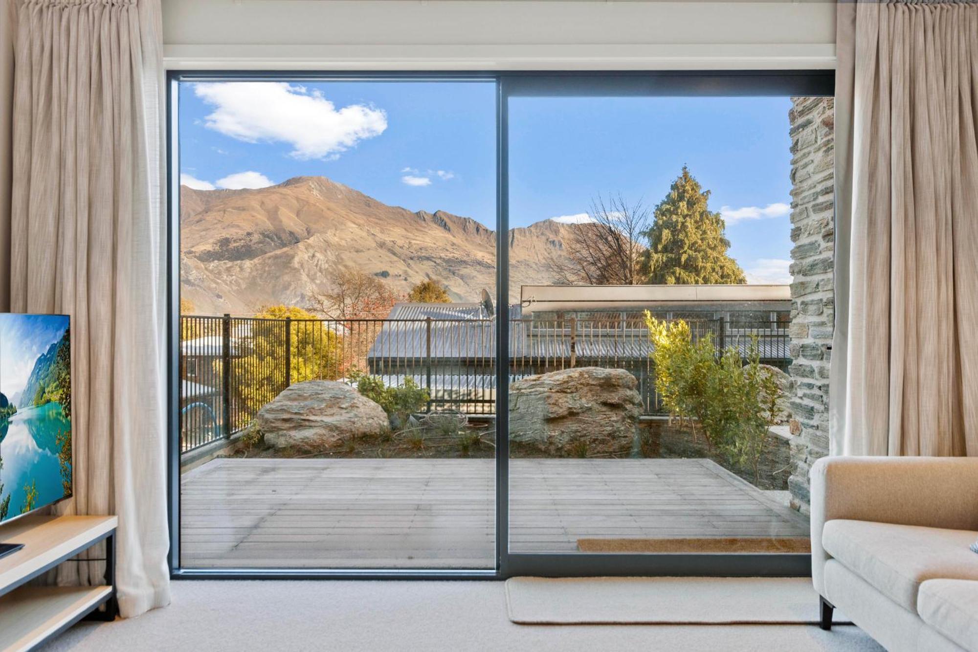 Guest House With Mountain Views ワナカ エクステリア 写真